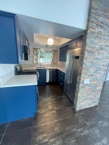 1452 S Camino Real, Palm Springs, CA 92264