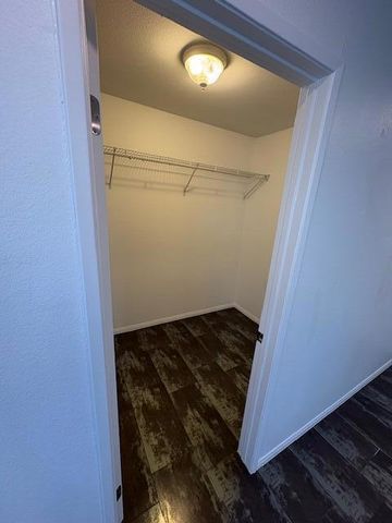 1452 S Camino Real, Palm Springs, CA 92264