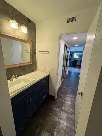 1452 S Camino Real, Palm Springs, CA 92264