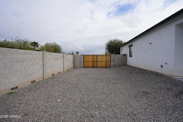 32112 W PALO VERDE Street, Wittmann, AZ 85361