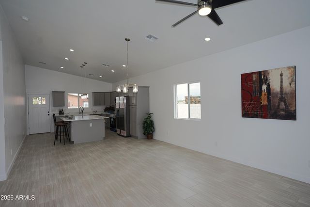 32112 W PALO VERDE Street, Wittmann, AZ 85361