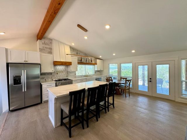 17210 West Beach RD A, Austin, TX 78734