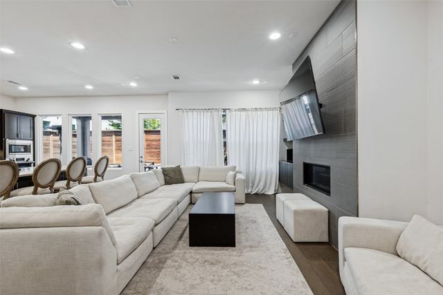 4146 Maison Ridge, Dallas, TX 75219