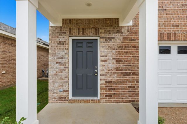 2106 Meadow Park Drive, Melissa, TX 75454