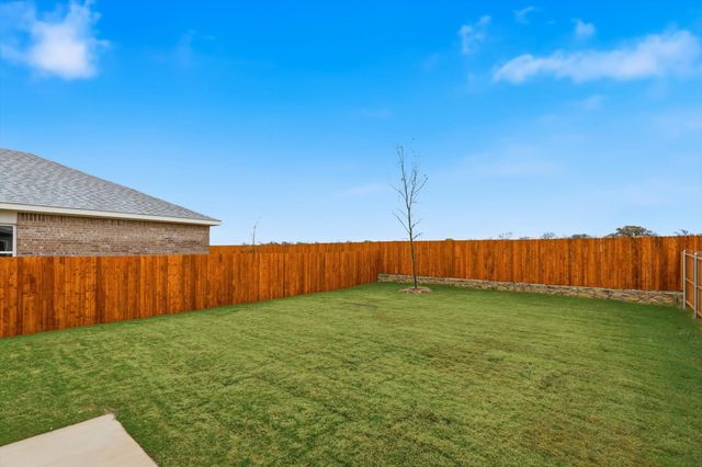 2106 Meadow Park Drive, Melissa, TX 75454