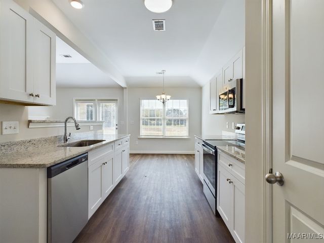 245 Brownstone Loop, Elmore, AL 36022