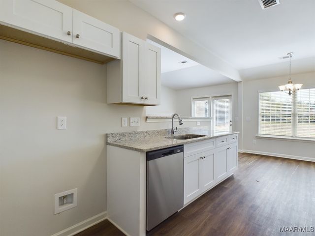 245 Brownstone Loop, Elmore, AL 36022