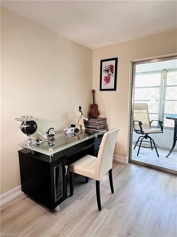 72 7th ST S 306, Naples, FL 34102