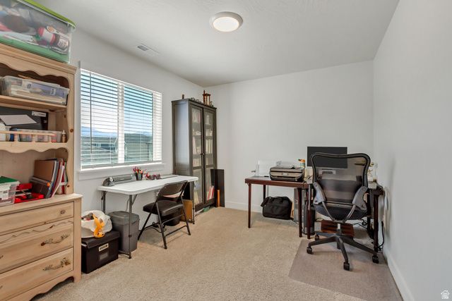 4569 E FALL HARVEST RD, Eagle Mountain, UT 84005