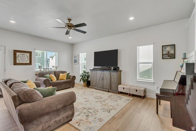 4569 E FALL HARVEST RD, Eagle Mountain, UT 84005