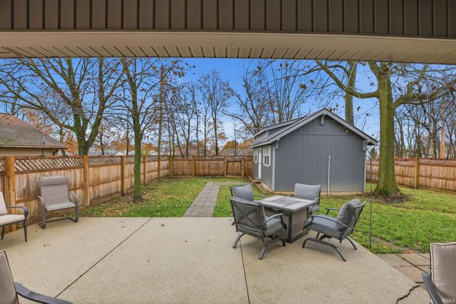 409 Van Scoyoc Street, Avilla, IN 46710