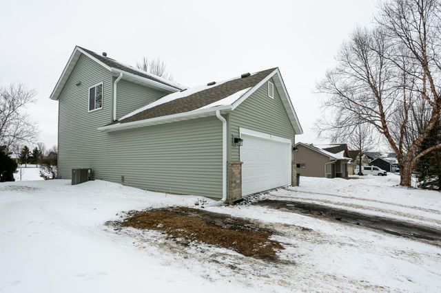 1586 Mallard Avenue, Baldwin, WI 54002