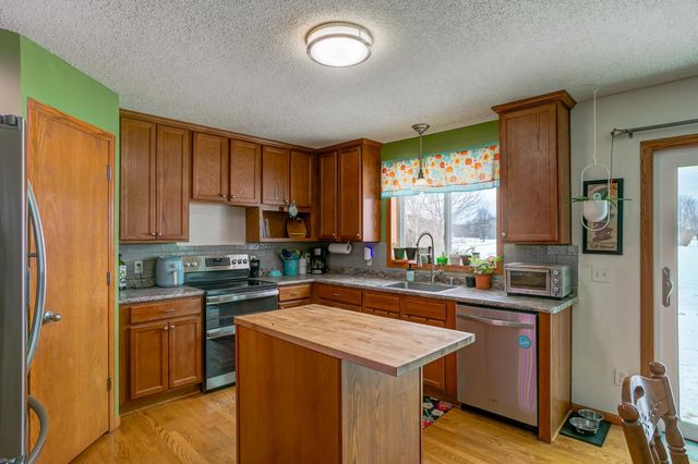 1586 Mallard Avenue, Baldwin, WI 54002