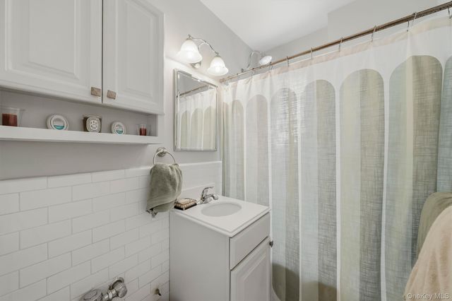 20 N Broadway A304, White Plains, NY 10601