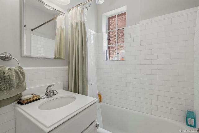 20 N Broadway A304, White Plains, NY 10601