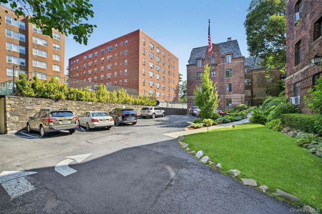 20 N Broadway A304, White Plains, NY 10601
