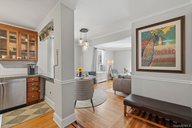 20 N Broadway A304, White Plains, NY 10601