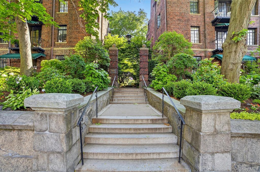 20 N Broadway A304, White Plains, NY 10601 — photo 3