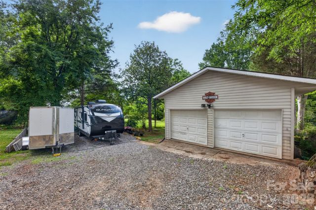13 E Murray Street, Maiden, NC 28650
