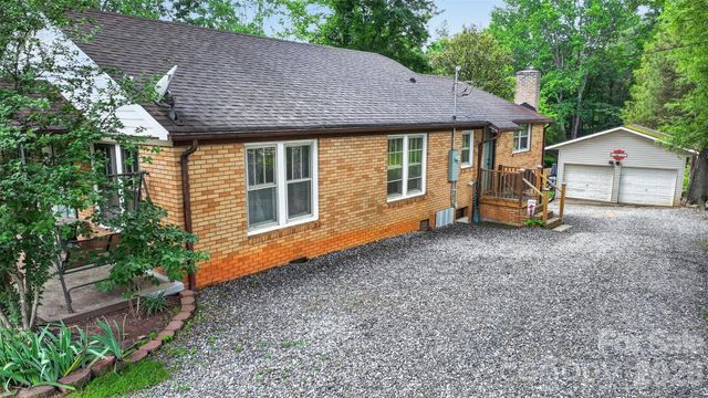13 E Murray Street, Maiden, NC 28650