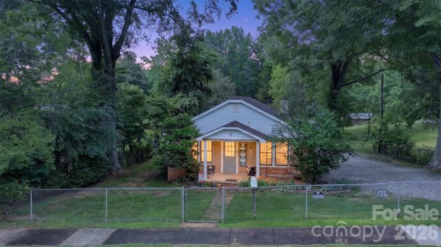 13 E Murray Street, Maiden, NC 28650