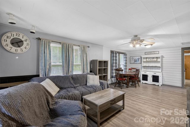 13 E Murray Street, Maiden, NC 28650