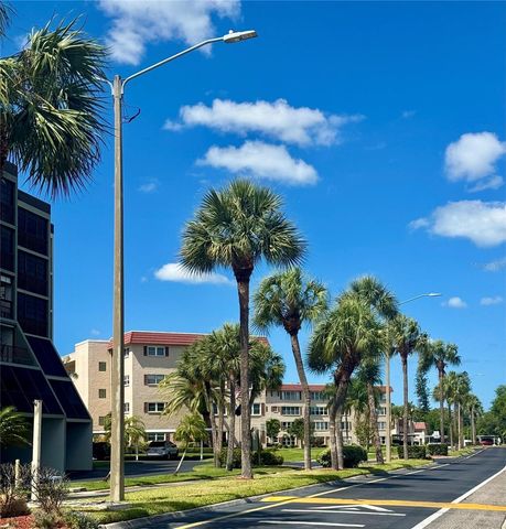 10036 63RD AVENUE N 23, St Petersburg, FL 33708