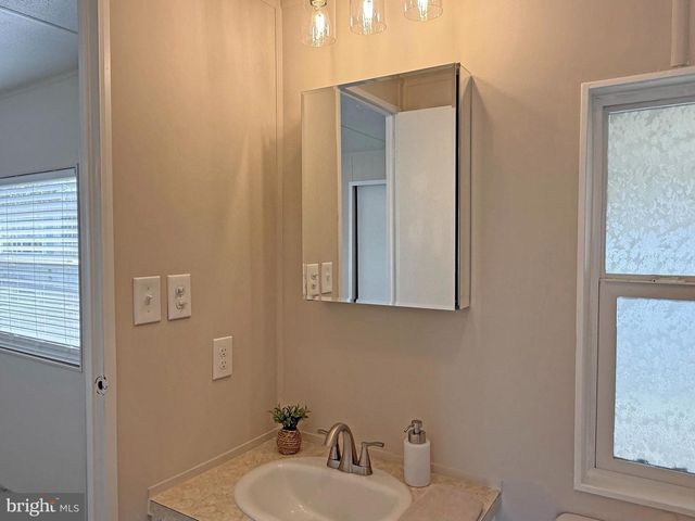 33 GUNPOWDER LN, Rehoboth Beach, DE 19971