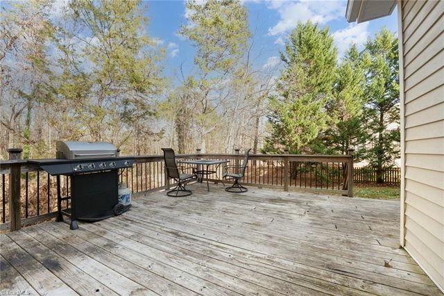 2001 Treyburn Lane, High Point, NC 27265