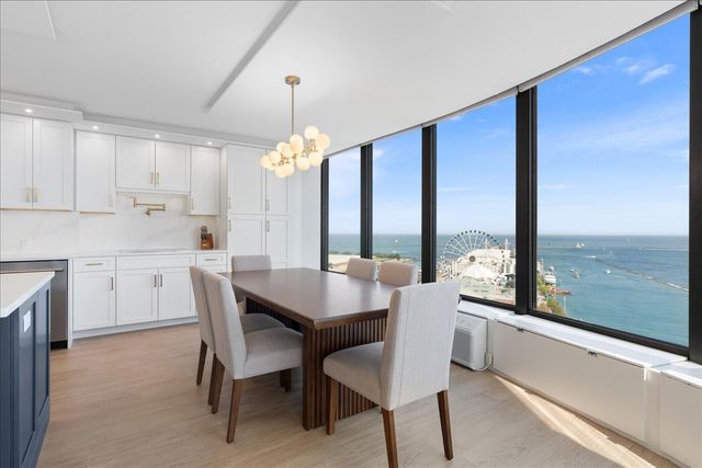 505 N Lake Shore Drive 2110-11, Chicago, IL 60611