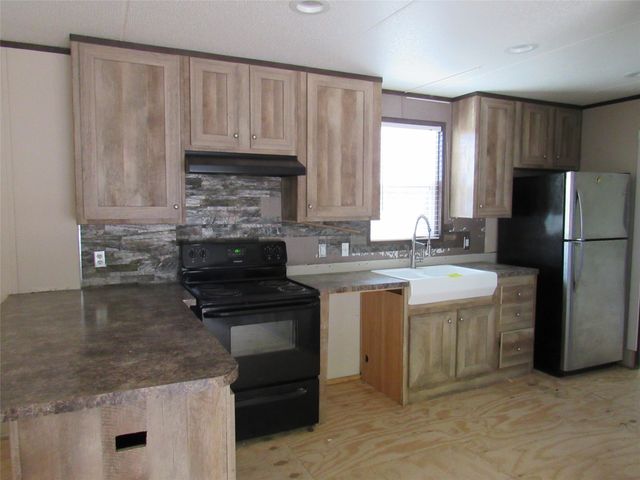 144 9th Street, Whitney, TX 76692