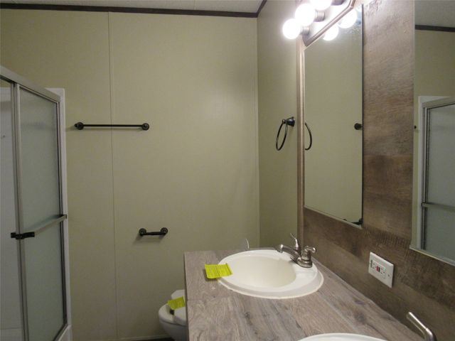 144 9th Street, Whitney, TX 76692