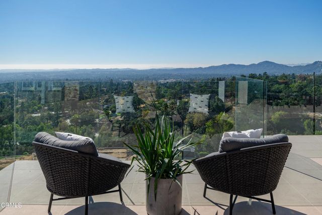 2954 Zane Grey Terrace, Altadena, CA 91001