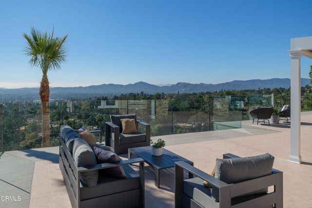 2954 Zane Grey Terrace, Altadena, CA 91001