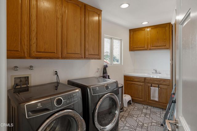 2954 Zane Grey Terrace, Altadena, CA 91001