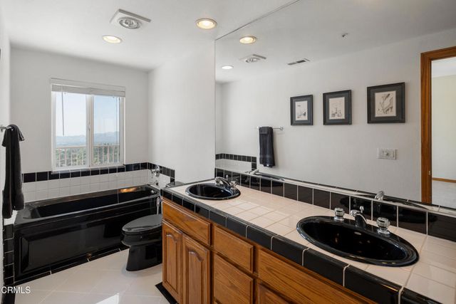 2954 Zane Grey Terrace, Altadena, CA 91001