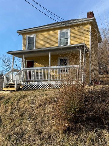 635 & 633 STUART ST, Staunton, VA 24401