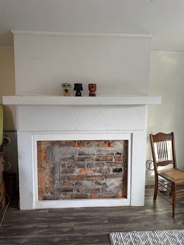 635 & 633 STUART ST, Staunton, VA 24401