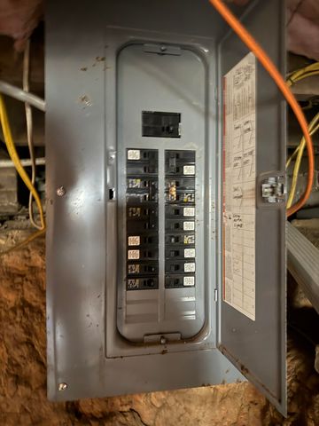 635 & 633 STUART ST, Staunton, VA 24401