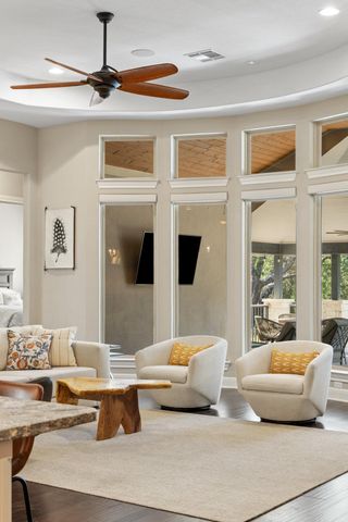 916 Morning Moon CIR, Austin, TX 78732