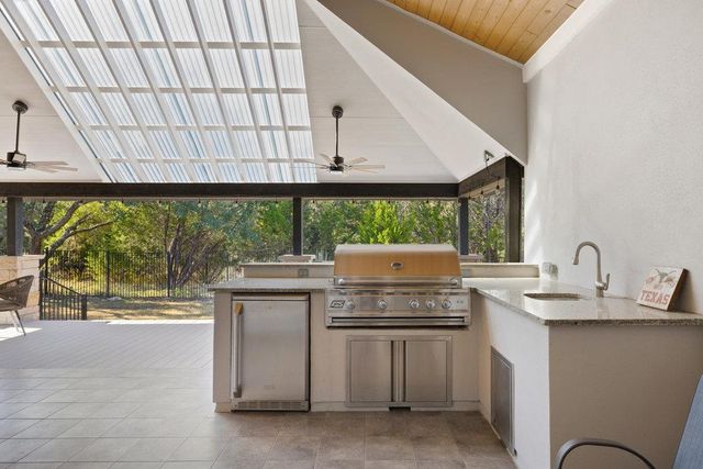 916 Morning Moon CIR, Austin, TX 78732