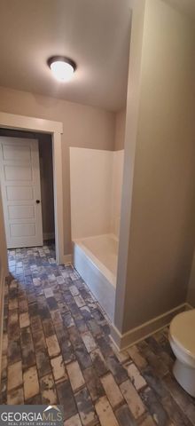 128 Deer Lake Drive, Griffin, GA 30224