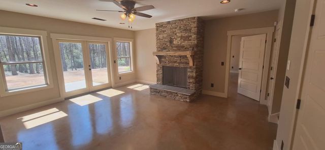 128 Deer Lake Drive, Griffin, GA 30224