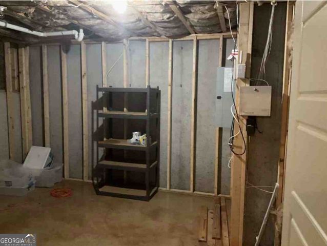 128 Deer Lake Drive, Griffin, GA 30224