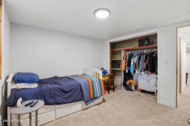 1453 E Burnham AVE, Hayden, ID 83835
