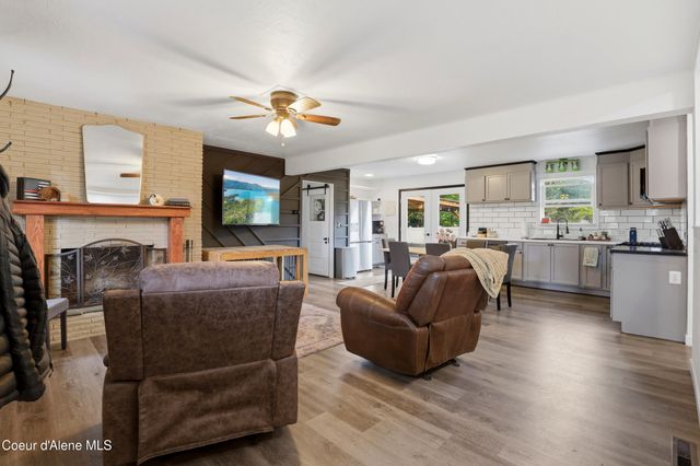 1453 E Burnham AVE, Hayden, ID 83835