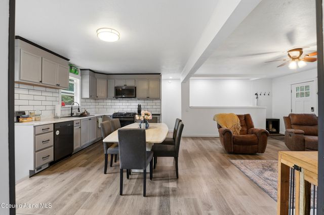 1453 E Burnham AVE, Hayden, ID 83835