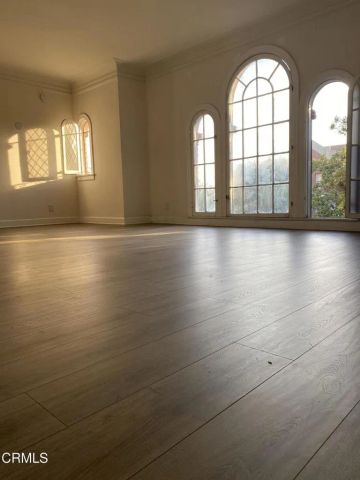 232 S Berendo Street 2, Los Angeles, CA 90004