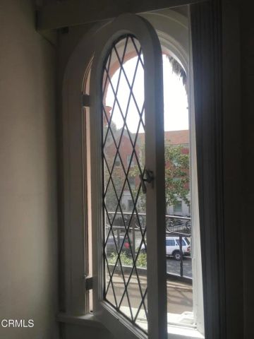 232 S Berendo Street 2, Los Angeles, CA 90004