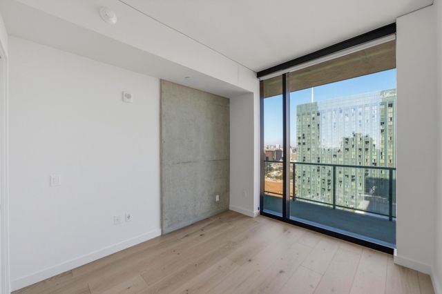 610 Davis ST 2710, Austin, TX 78701